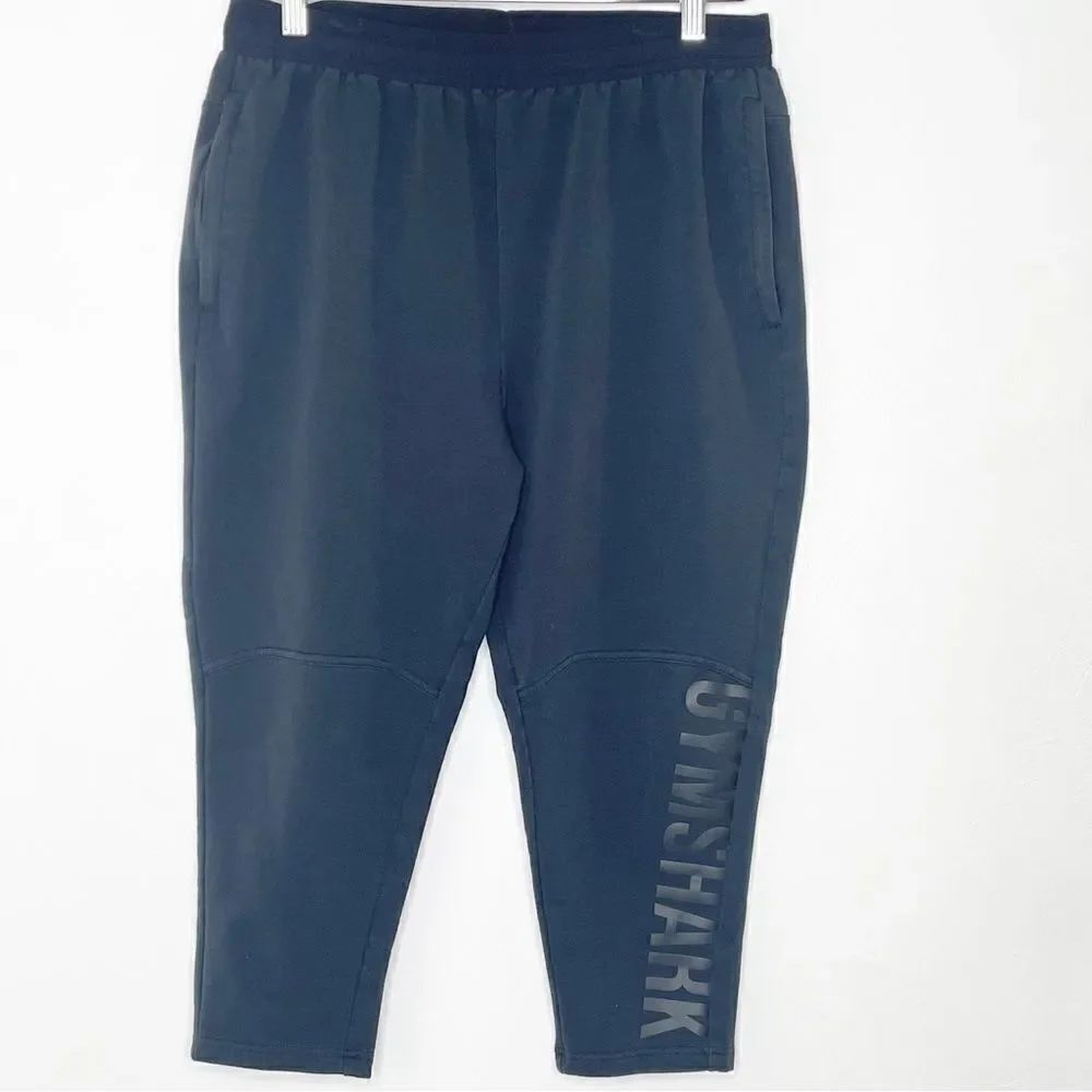 Gymshark Cropped Sweatpants - size Medium